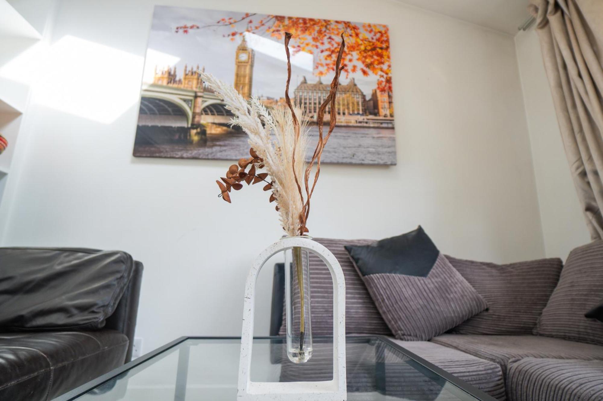 Shard View 3 Bed Entire Home London Kültér fotó